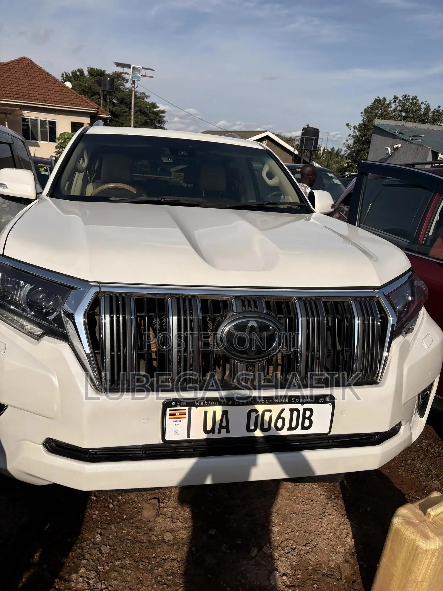 Toyota Land Cruiser Prado 2018 White