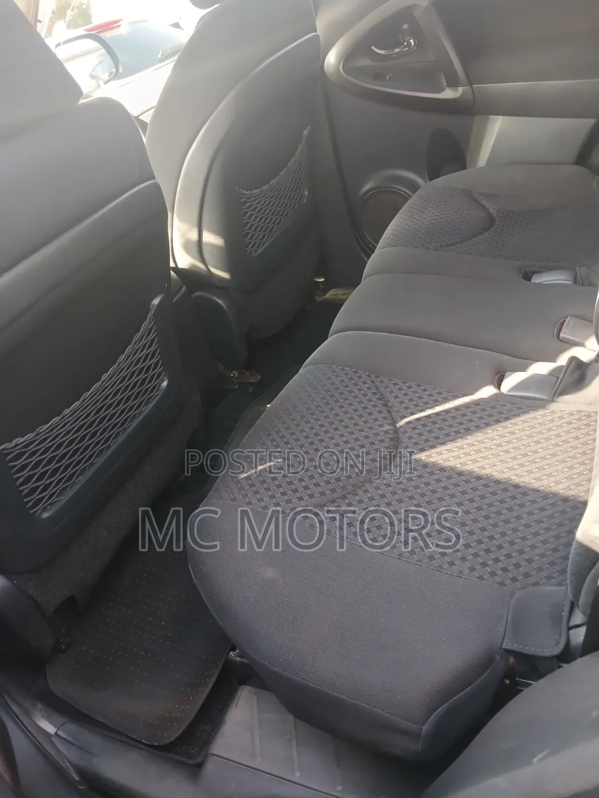 Toyota Vanguard 2011 Black