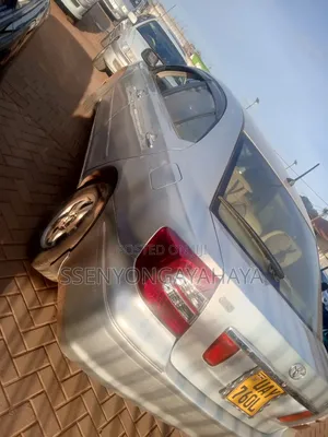 Toyota Premio 2005 Silver
