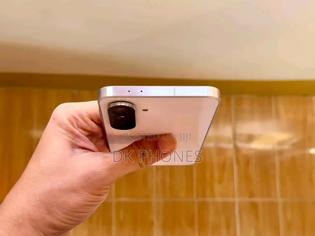 New Samsung Galaxy A56 256 GB White