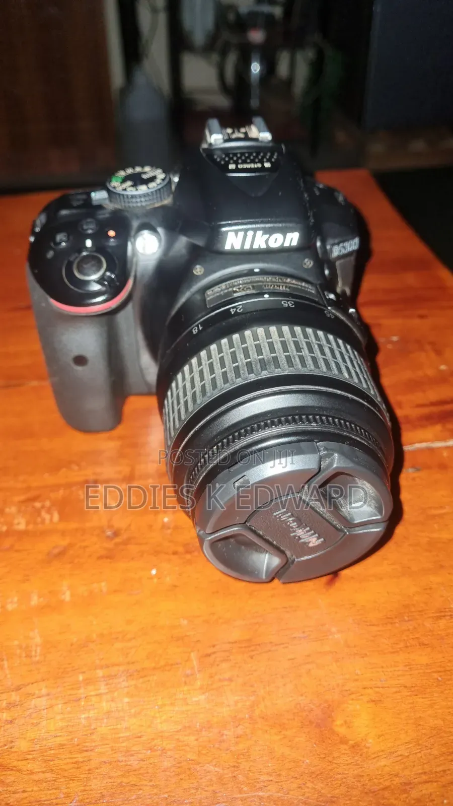 Camera Nikoni