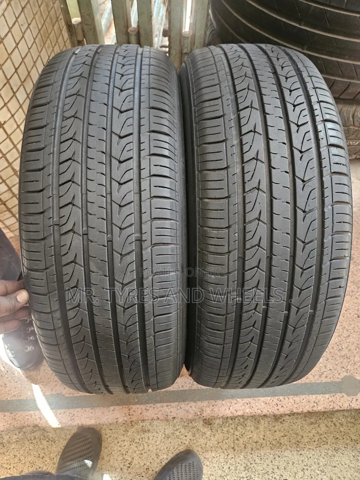 225 65 R17 Joyroad Used but Still Gd Tires.