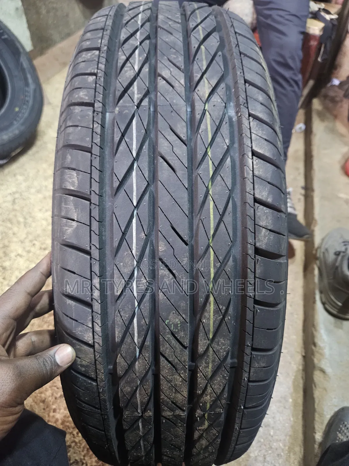 225 65 R17 Roadking Brand New Argos H/T