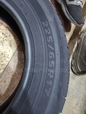 225 65 R17 Roadking Brand New Argos H/T