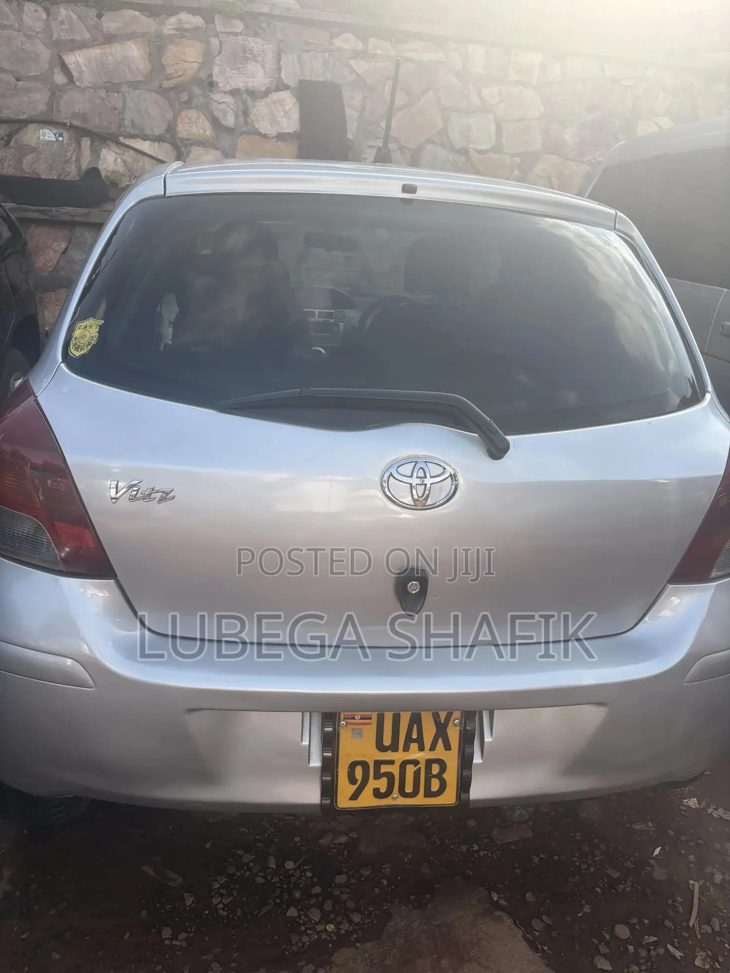Toyota Vitz 2005 Silver