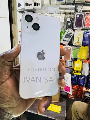 Apple iPhone 13 128 GB White