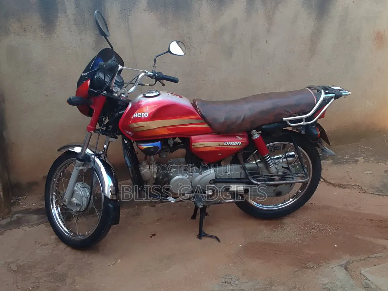 Hero Dawn 100 2011 Red