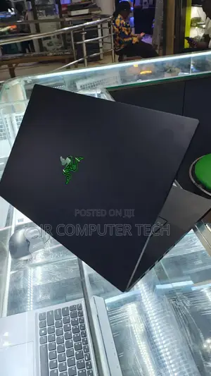 Laptop Razer Blade 32GB Intel Core i7 SSD 1T