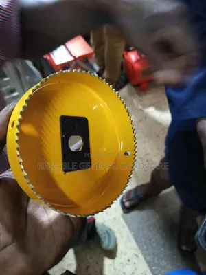 Wood Hole Saw Set (16 Pieces)