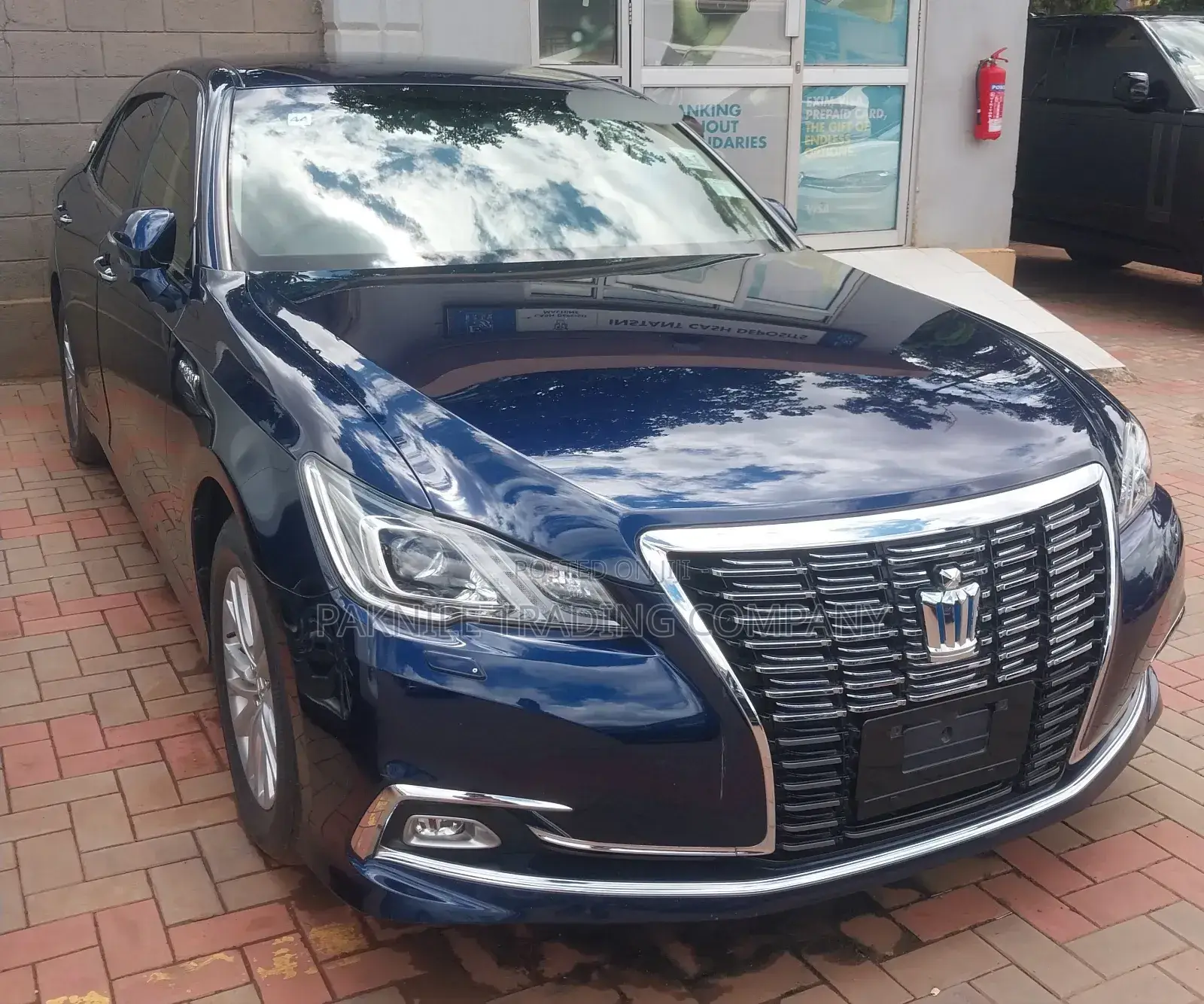 Toyota Crown 2016 Blue