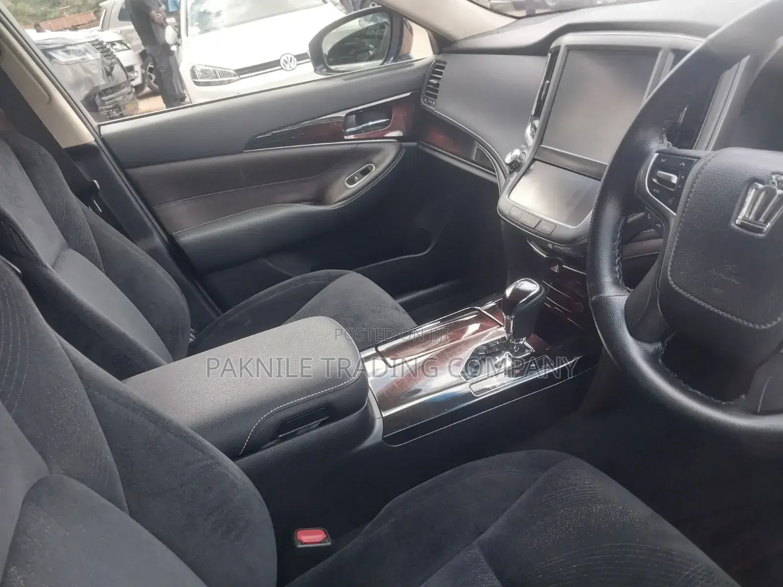 Toyota Crown 2016 Blue