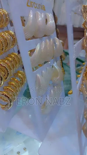Bonella Earrings