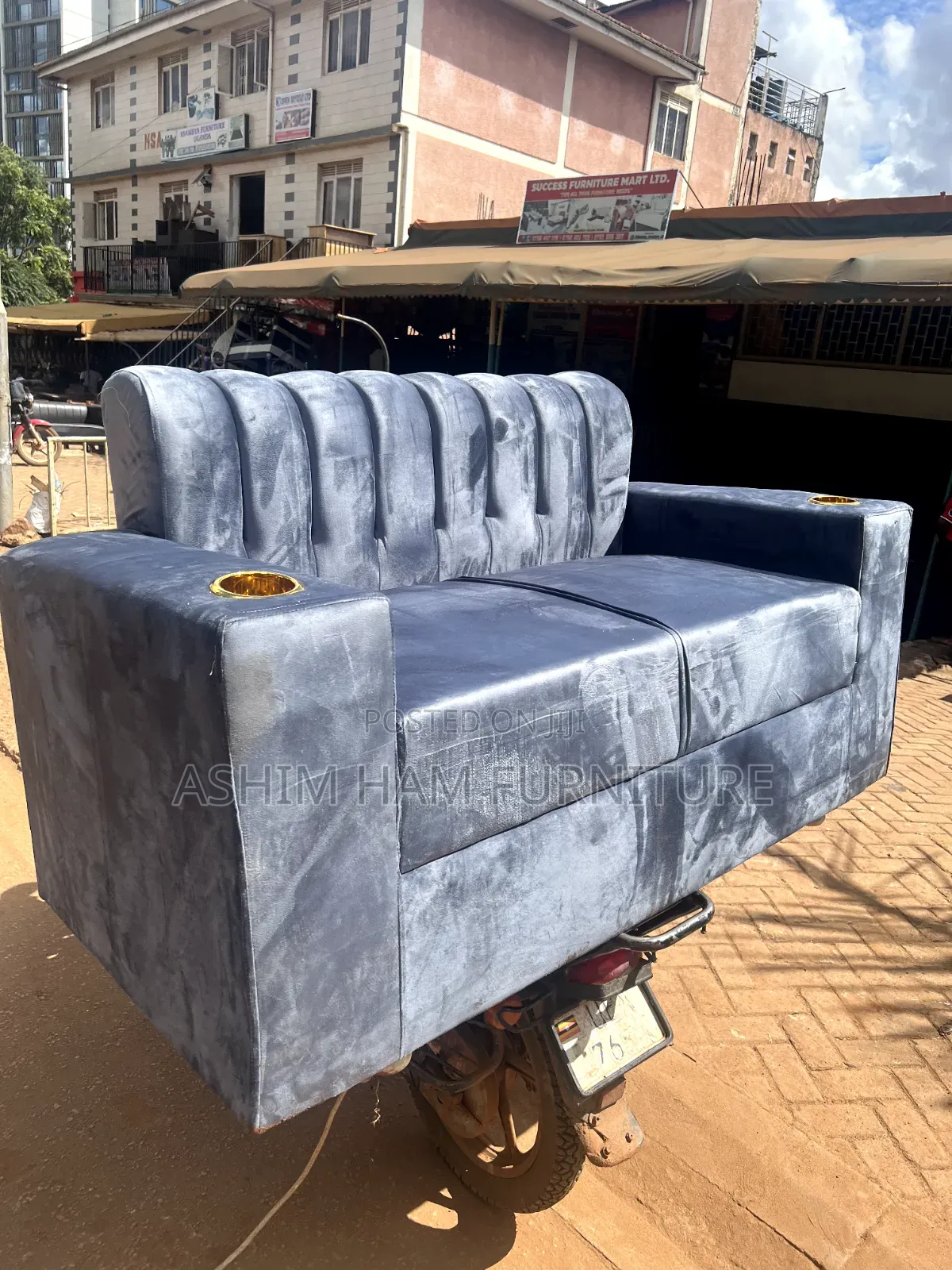Solid Sofa Sofa on Sale