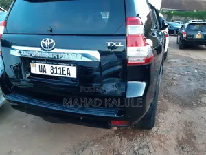 Toyota Land Cruiser Prado 2016 Black
