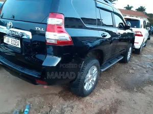 Toyota Land Cruiser Prado 2016 Black