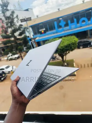 Laptop HP ZBook Firefly G8 16GB Intel Core i7 SSD 512GB