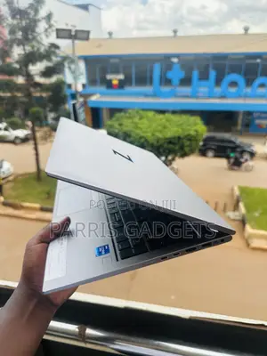 Laptop HP ZBook Firefly G8 16GB Intel Core i7 SSD 512GB