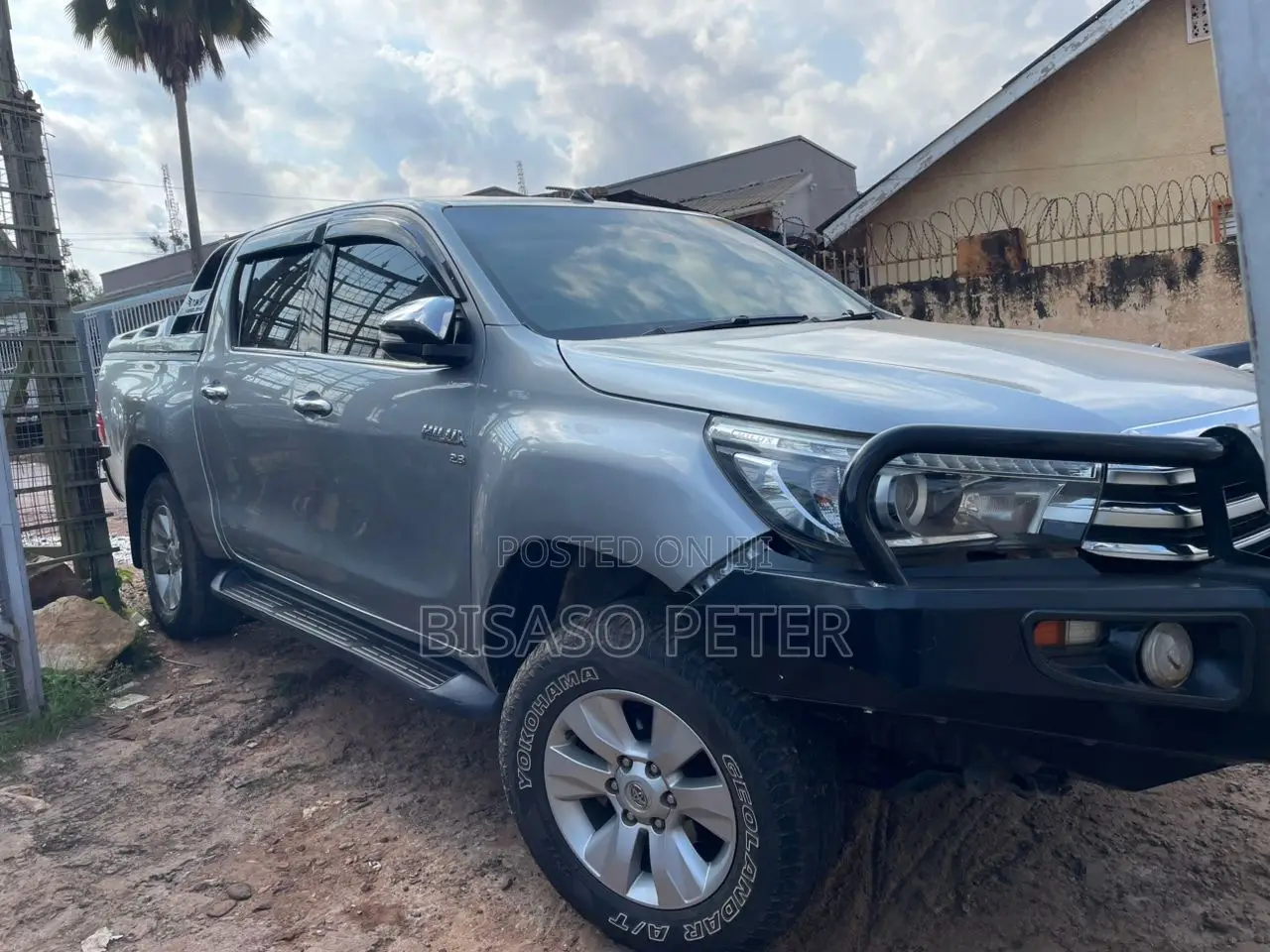 Toyota Hilux 2016 Gray