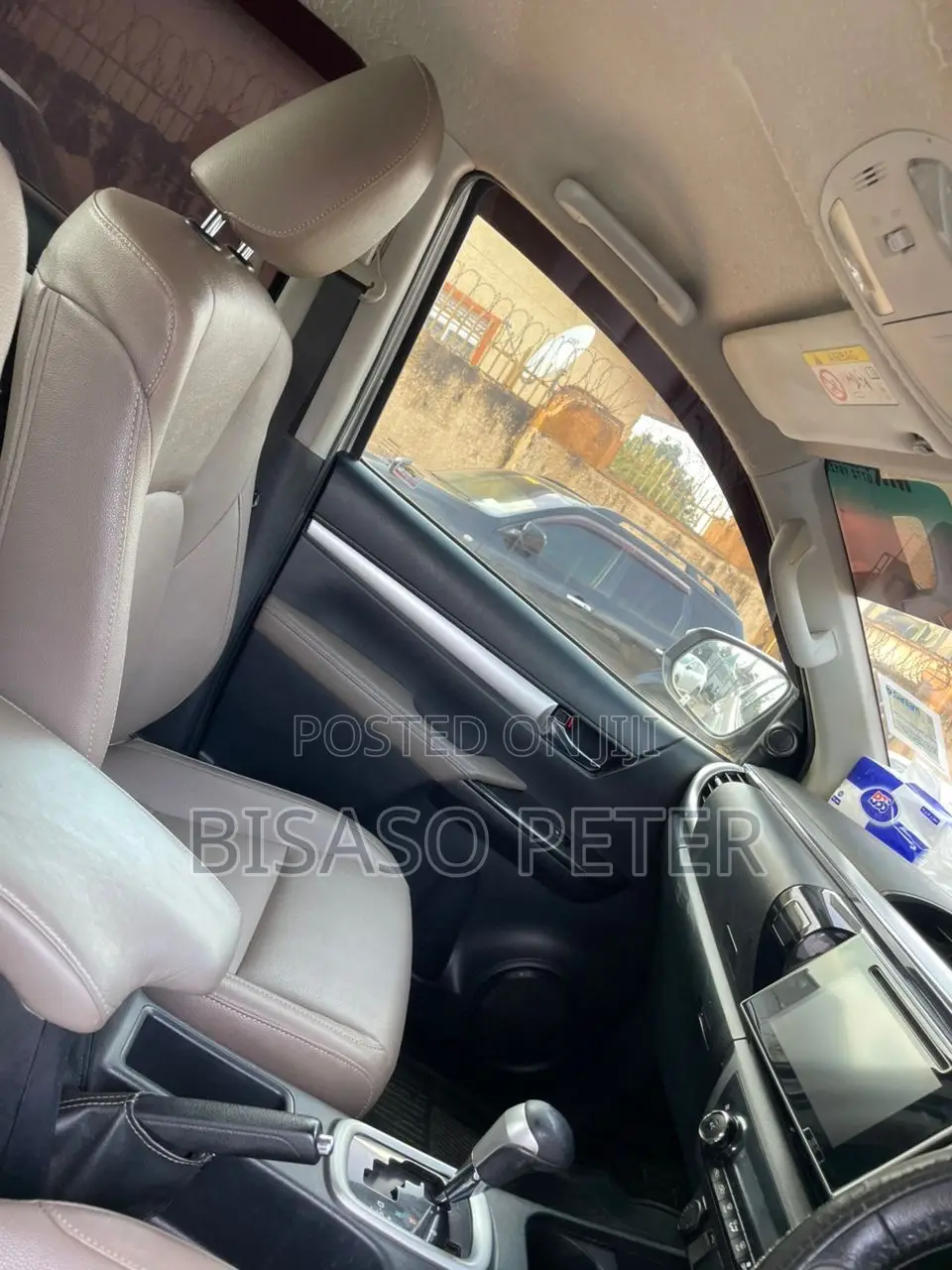 Toyota Hilux 2016 Gray