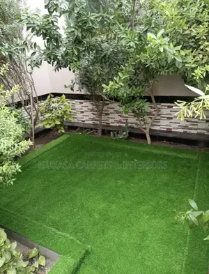 Decorative Green Turf Carpet for Indoor Spaces