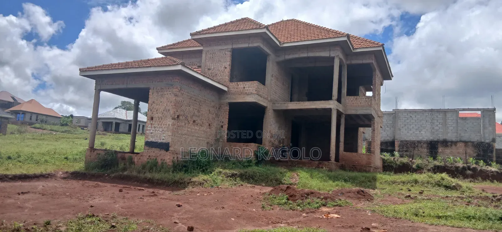 5bdrm Maisonette in Muzinda, Ssisa for sale