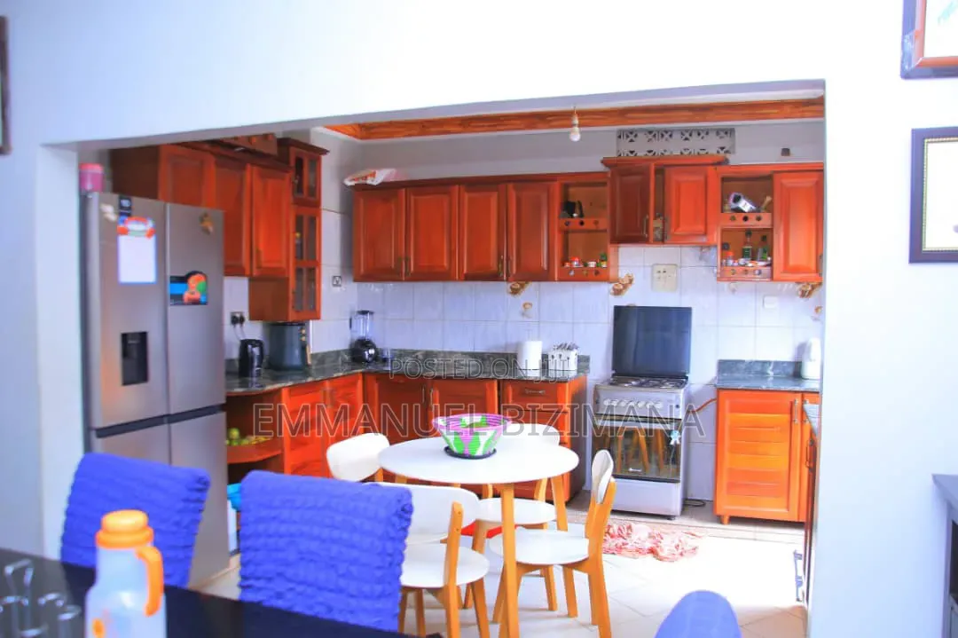 Furnished 4bdrm Bungalow in Kira, Central Division for sale