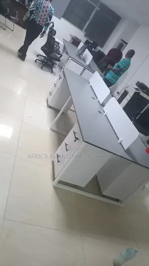 Morden Work Station