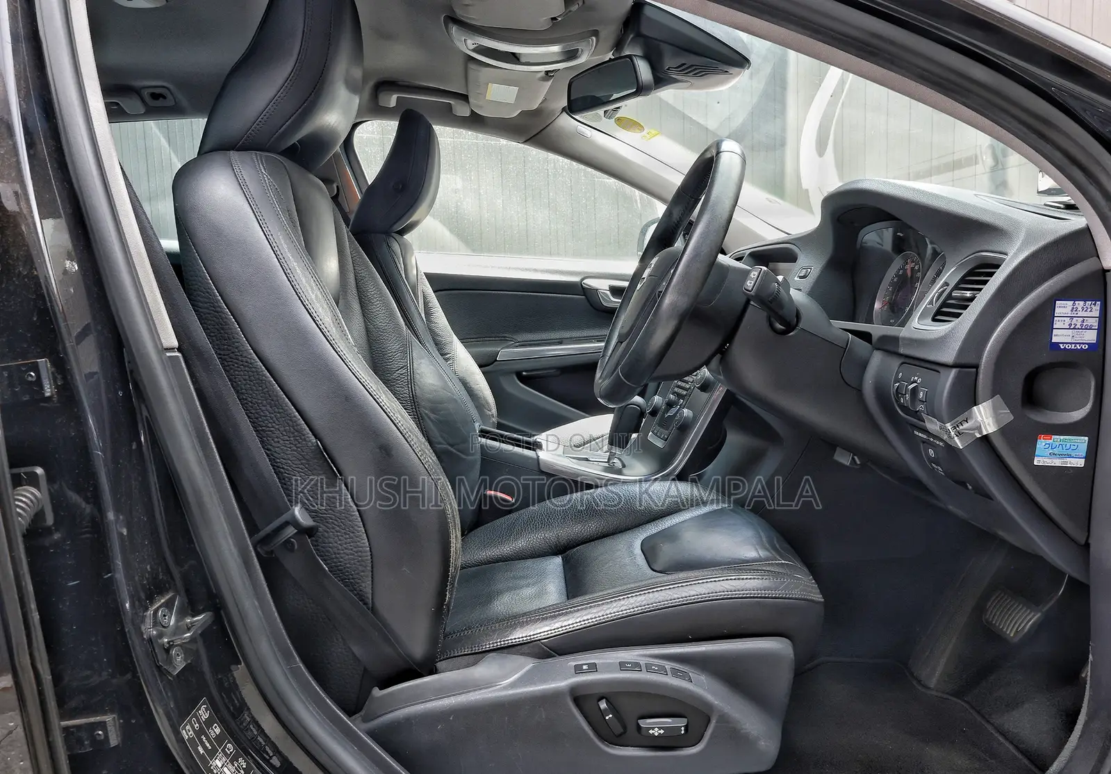 Volvo V60 2012 Black