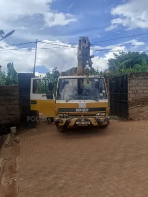 10 Tones Cranes for Hire