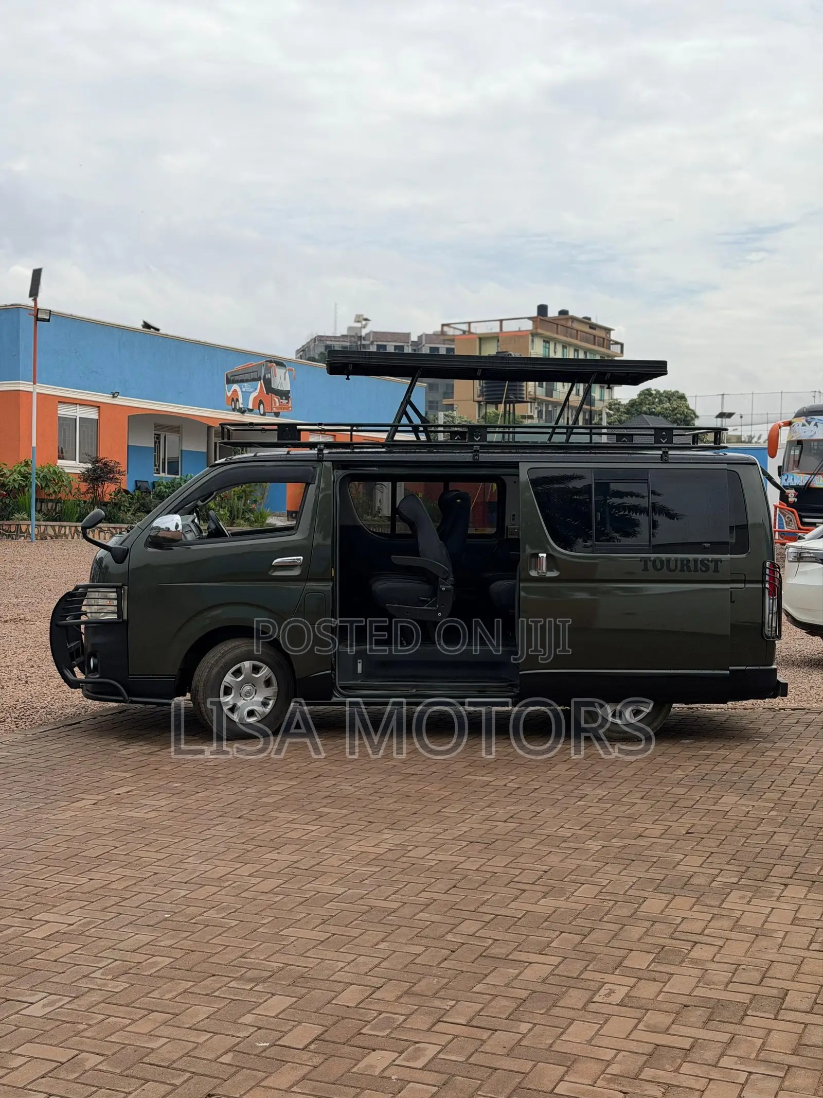 Toyota HiAce 2012 Green