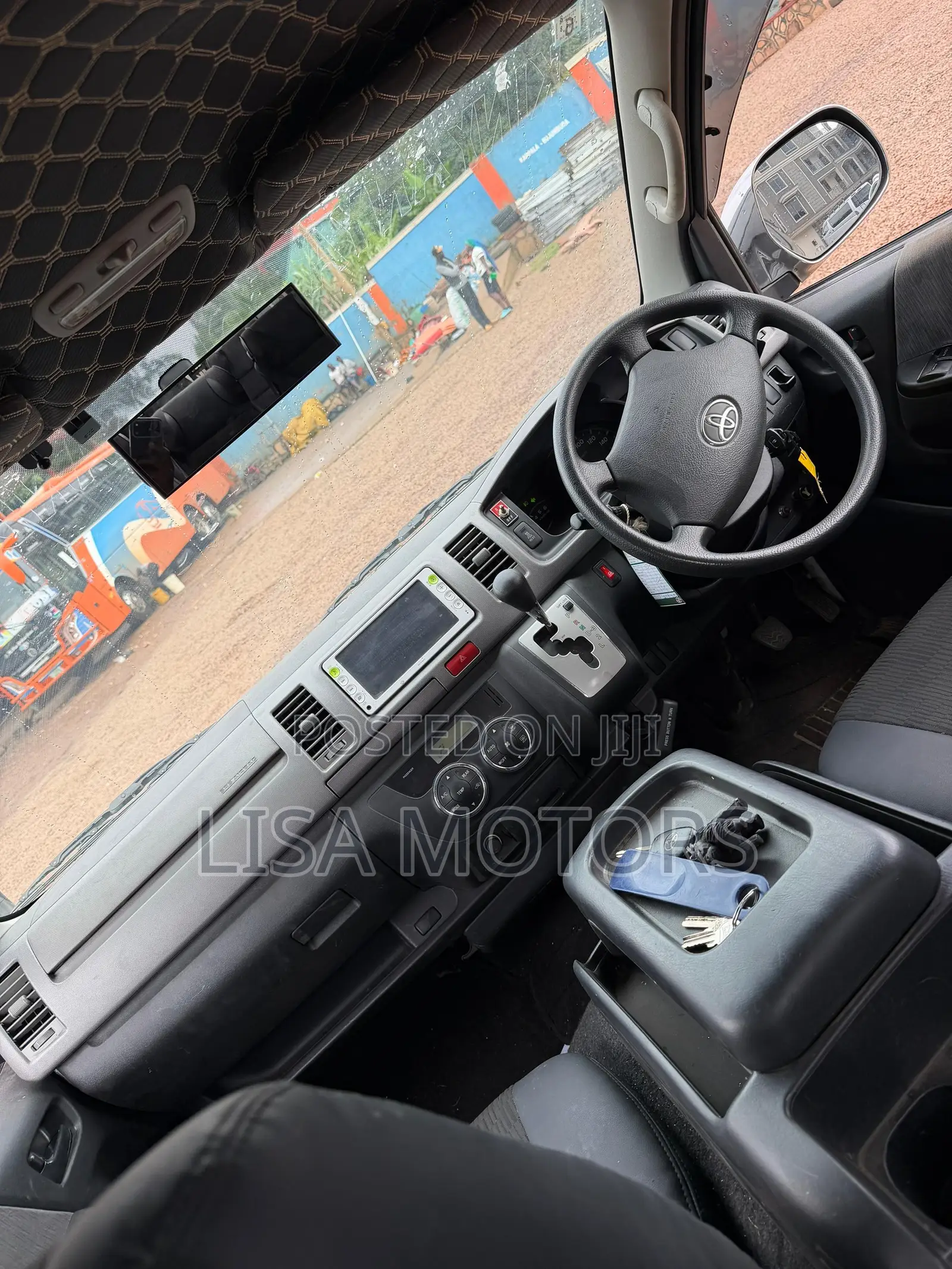 Toyota HiAce 2012 Green