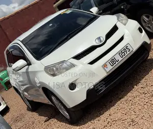 Toyota IST 2008 White