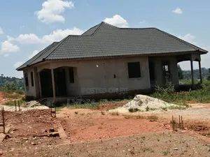 3bdrm House in Nakasajja Estate, Kira for sale