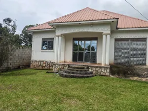 3bdrm House in Mukono Waton for sale