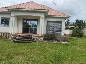 3bdrm House in Mukono Waton for sale