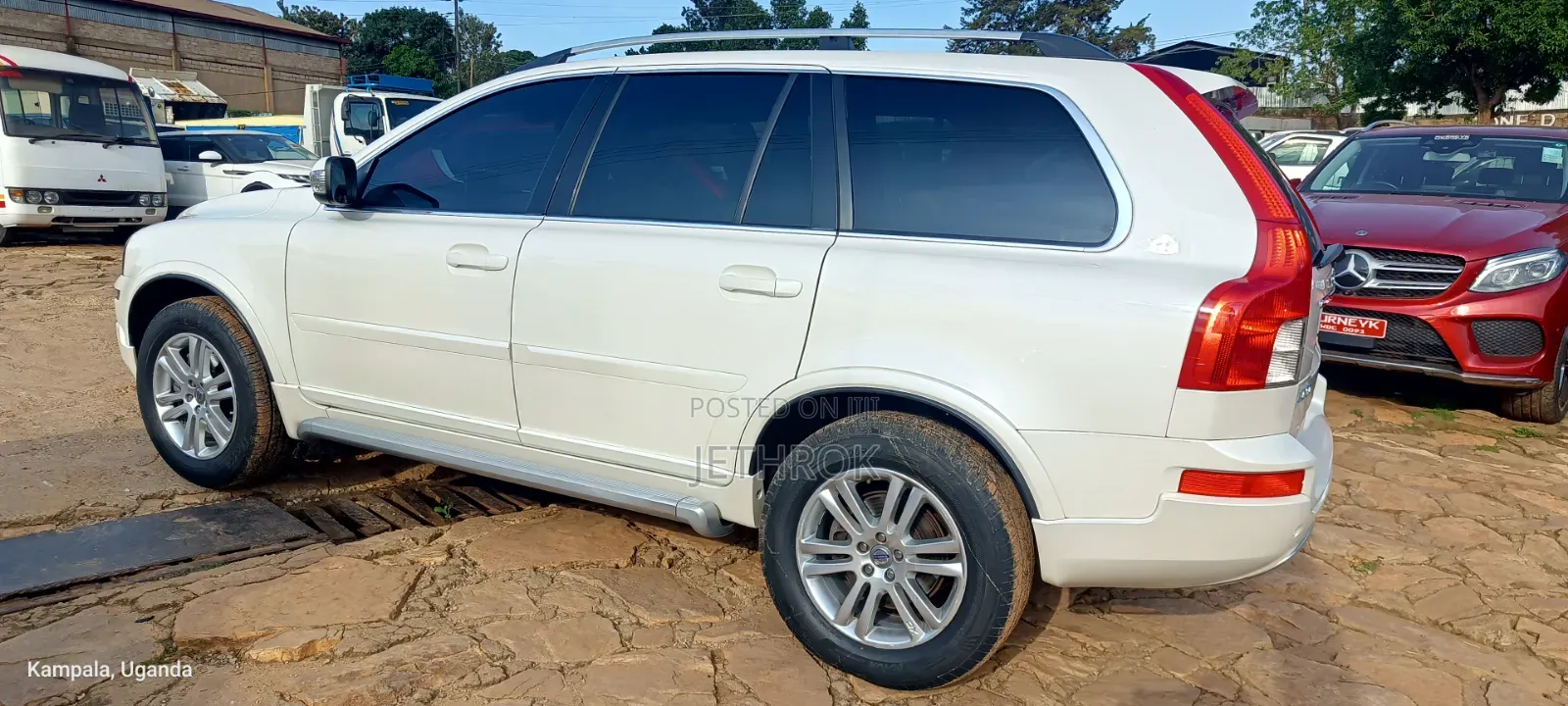 Volvo XC90 3.2 4dr SUV AWD (3.2L 6cyl 6A) 2011 Pearl
