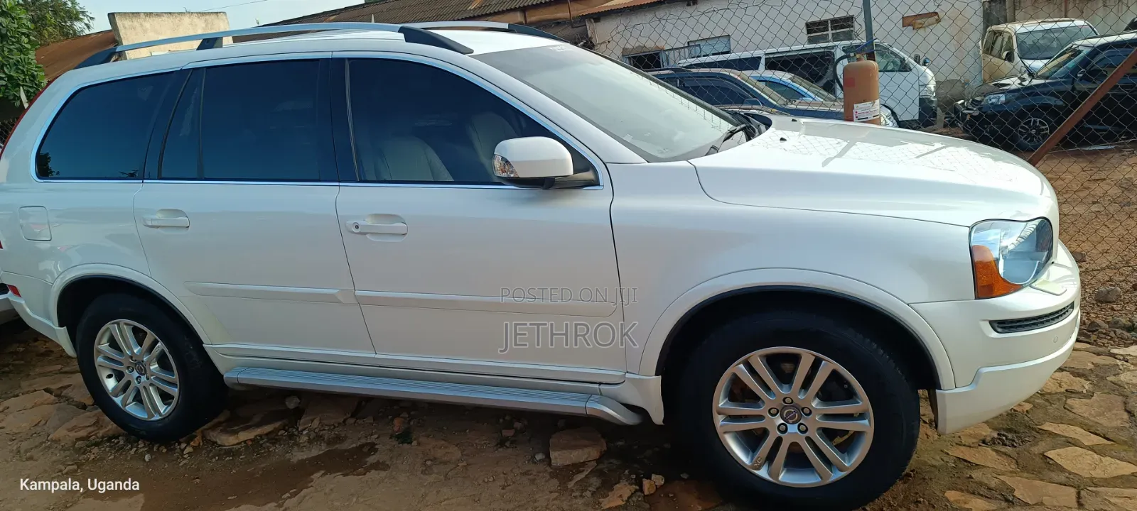 Volvo XC90 3.2 4dr SUV AWD (3.2L 6cyl 6A) 2011 Pearl
