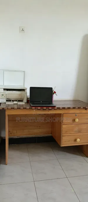 Executive Ceo Wooden Office Table/Study Table