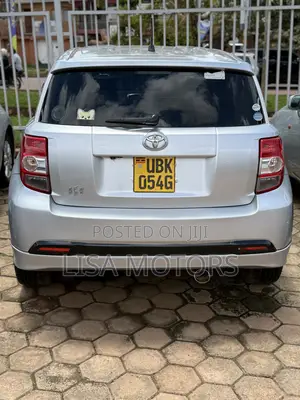 Toyota IST 2007 Silver