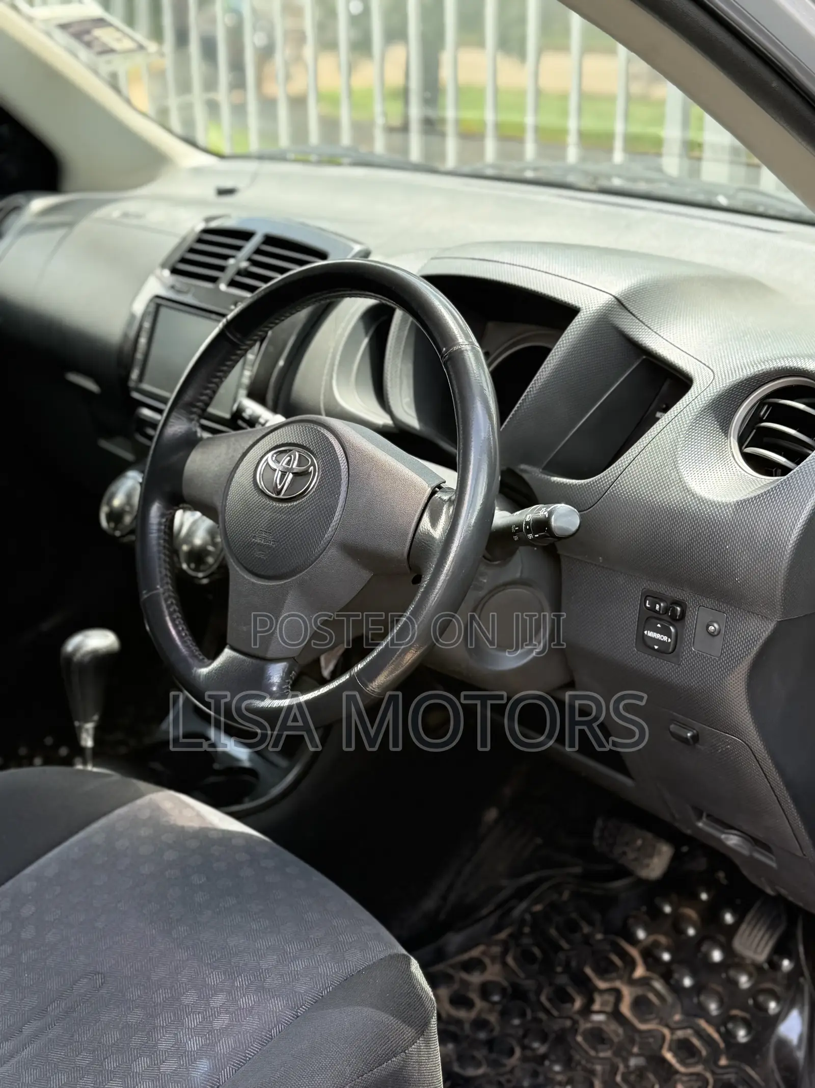 Toyota IST 2007 Silver