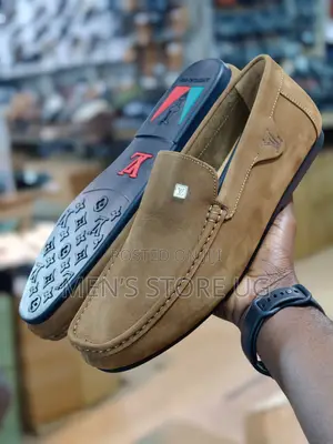 Louis Vuitton Classic Casual Men’S Leather Genuine Moccasin Shoes