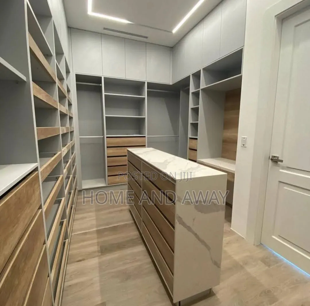 Walk in Closets Wardrobes From 930,000/- Per Running Meter