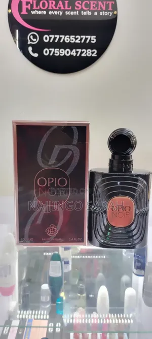 Opio Noir Perfume