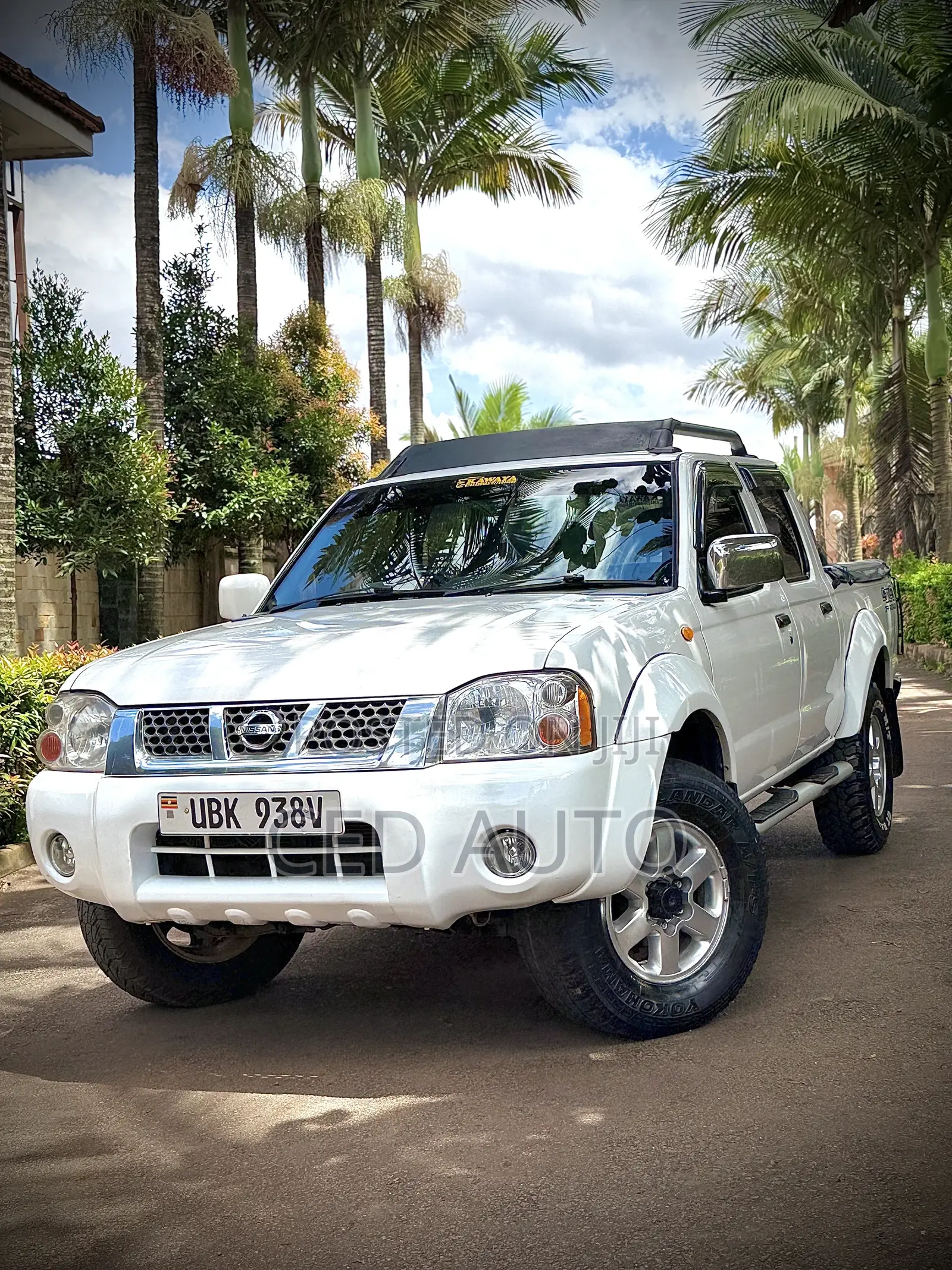 Nissan Hardbody 2000i 2006 White