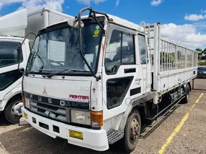 Fuso Mitsubishi Truck 6tires
