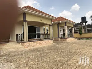 Kira House With Big Compound on Sale