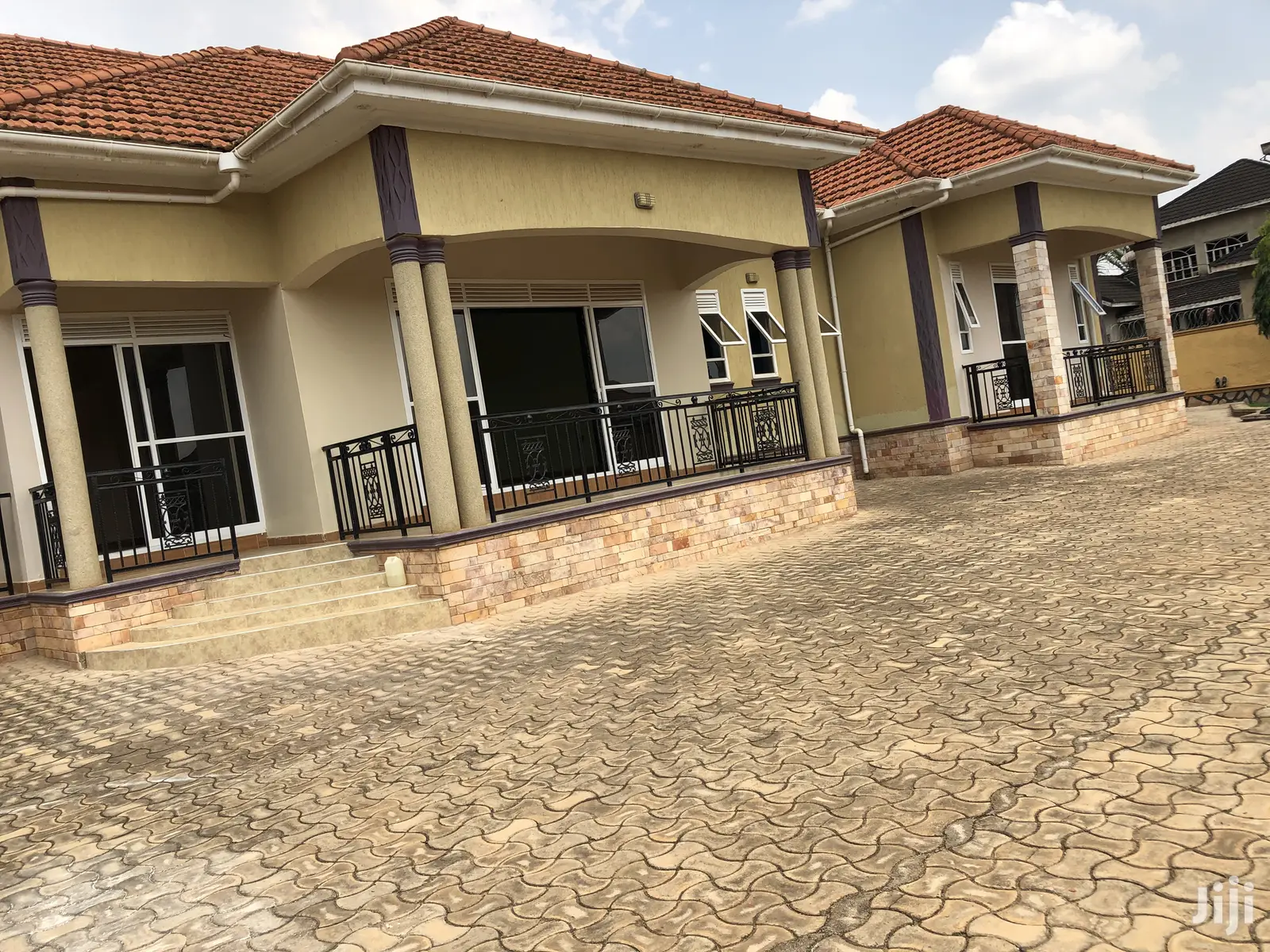 Kira House With Big Compound on Sale