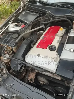 Mercedes-Benz C200 2002 Silver
