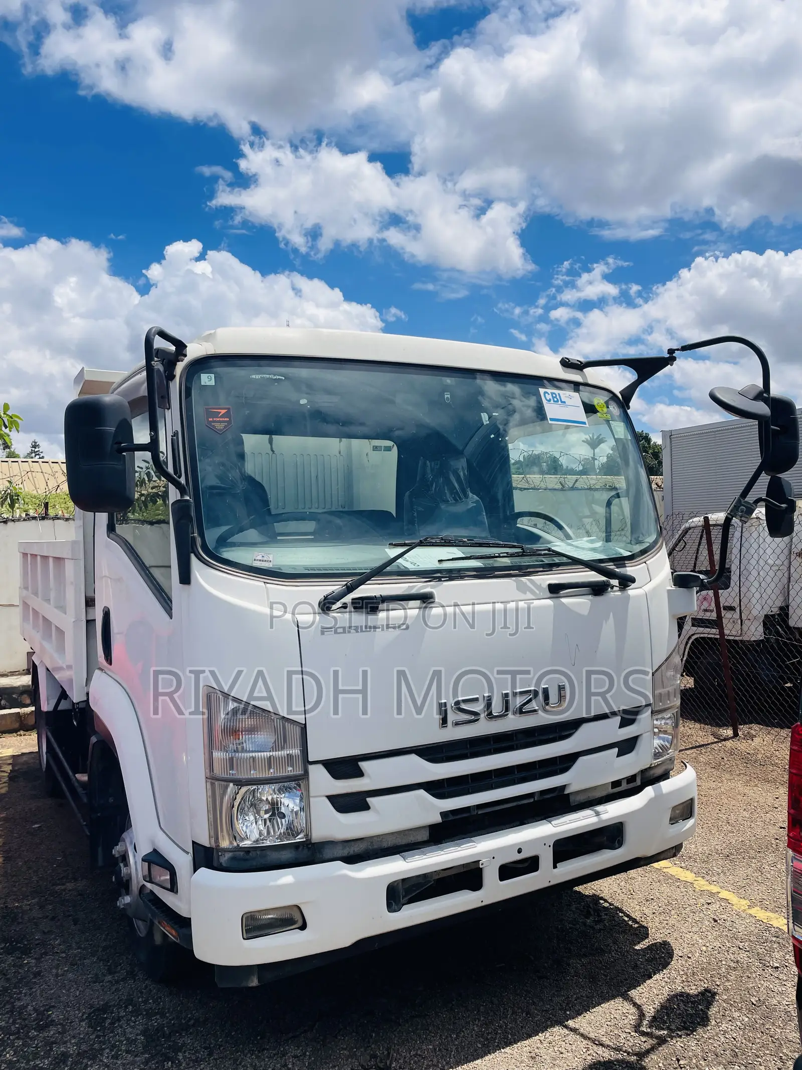Isuzu Forward New Model
