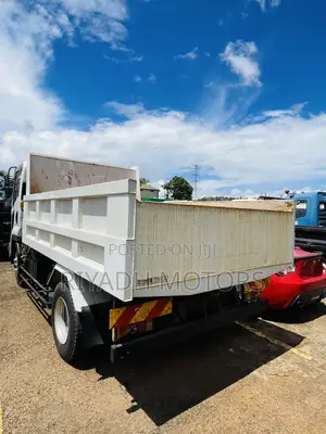 Isuzu Forward New Model